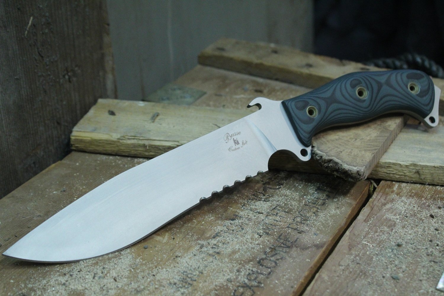 Busse Combat Custom MoJo 8.5&quot; Fixed Blade Knife, Green &amp; Black G-10 / Satin INFI