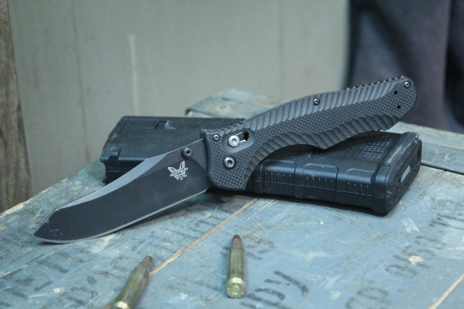 Benchmade Contego 3.98&quot; AXIS Lock Knife / Black / Black G10 / M4 (Pre-Owned)