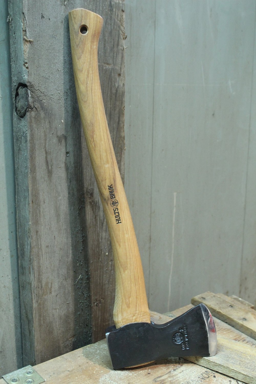 Hults Bruk Aneby Hatchet (1.75 lb Head, 20&quot; Handle) ( Pre Owned )