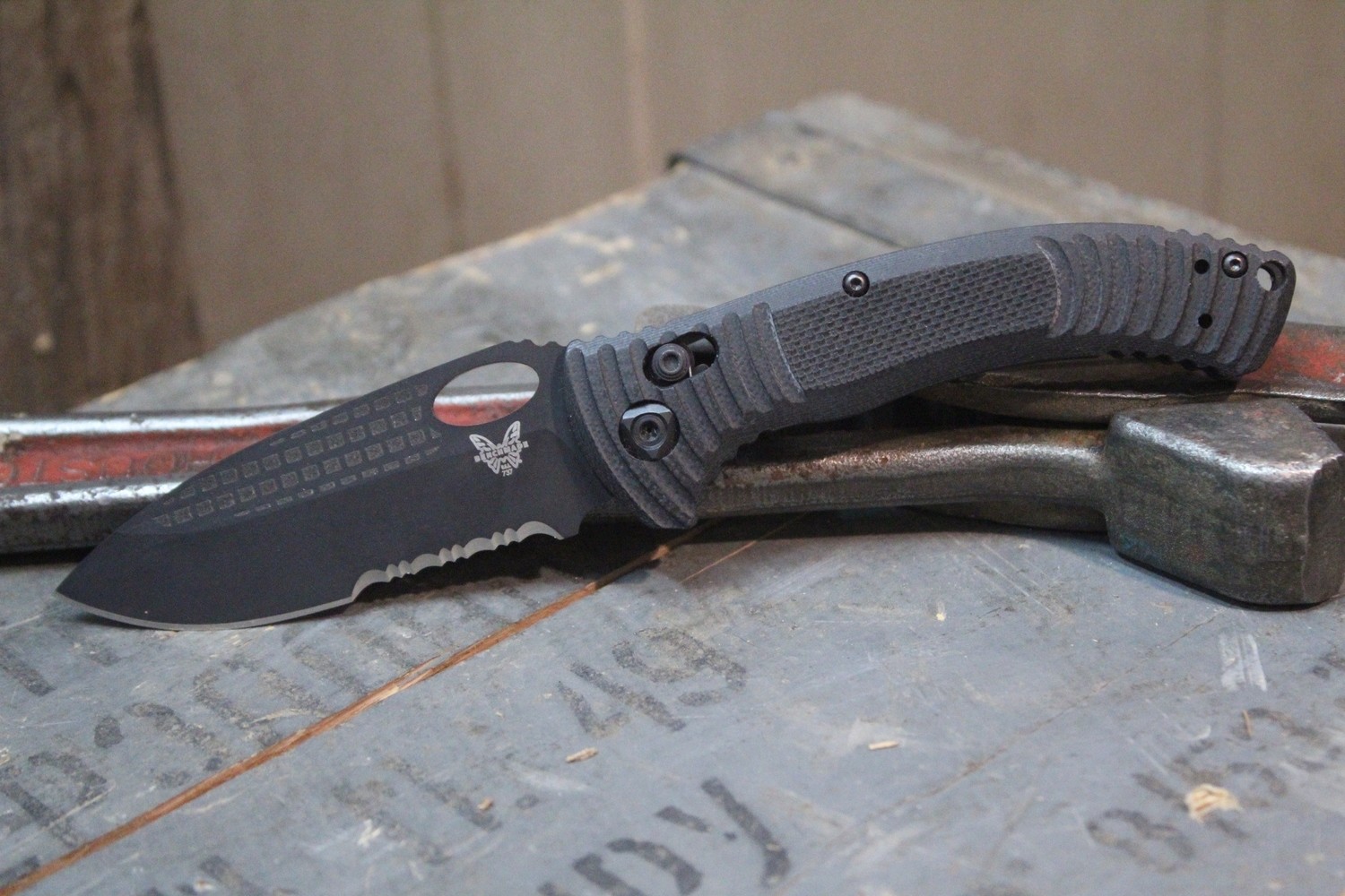 Benchmade Aileron 3.45&quot; AXIS Lock Knife / Black G10 / Black Serrated (Discontinued)