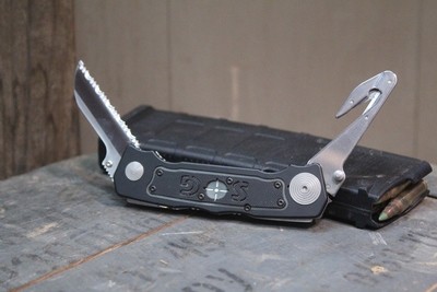 SOG Bipolar 3" Dual Blade Folding Knife, Black Aluminium / Satin AUS-8 ( Pre Owned )