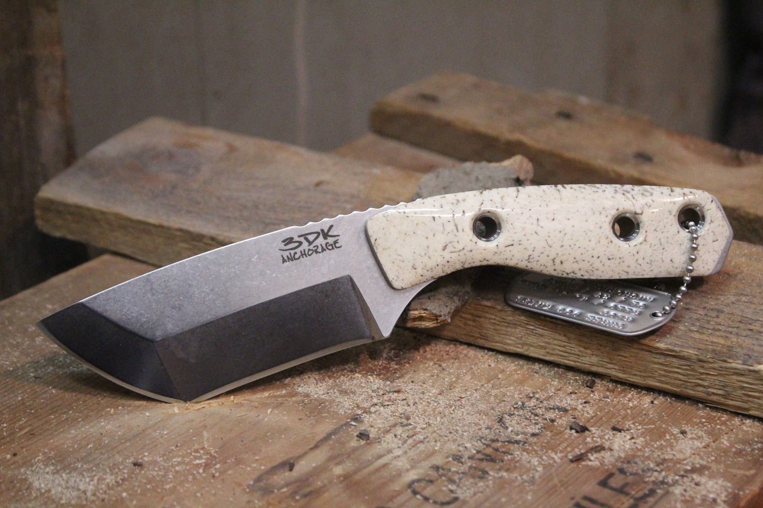 3DK Riot 3.7&quot; Fixed Tanto Point, Elmax Blade / Walrus Jaw Bone Handle