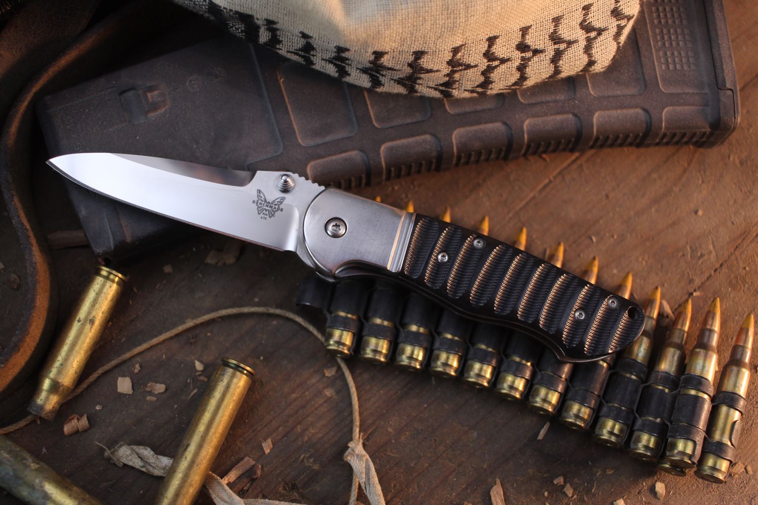 Benchmade Apparition 3.25" Assisted Linerlock Folder / Black Polymer / Satin 154CM ( Pre Owned )