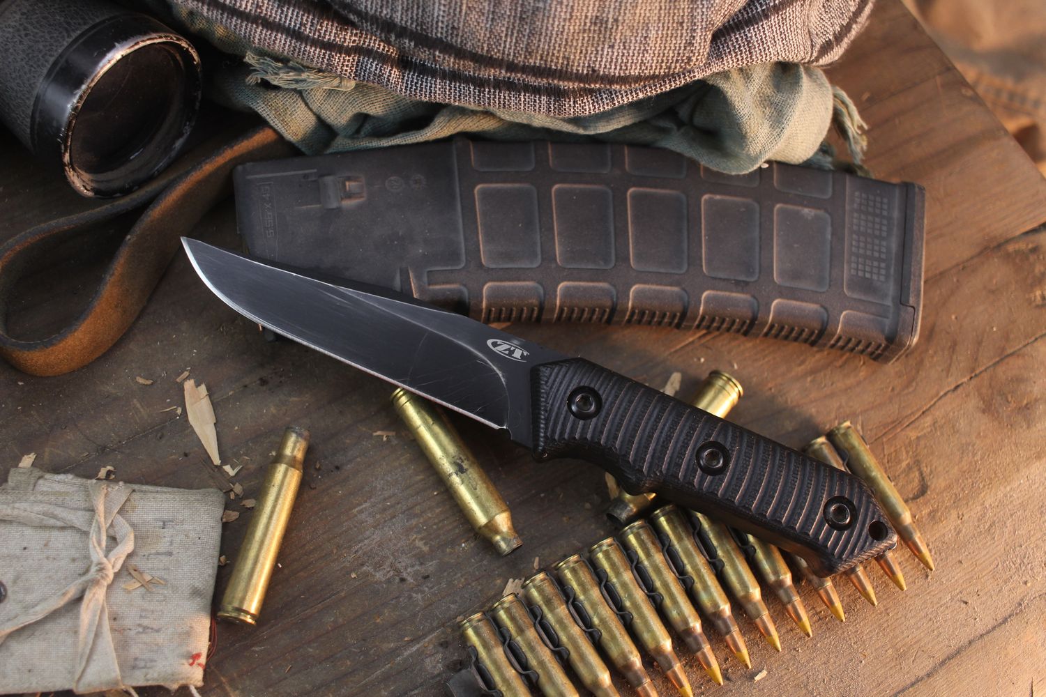 Zero Tolerance 0160 5" Shifter Fixed Blade/ Black Textured G-10 / Black Sandvik ( Pre Owned )