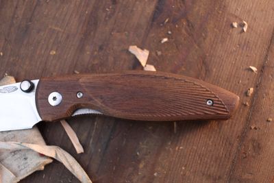 Three RIvers Manufacturing Atom 3.5" Linerlock Folder / Contoured Walnut / Stonewashed 20CV ( Pre Owned )