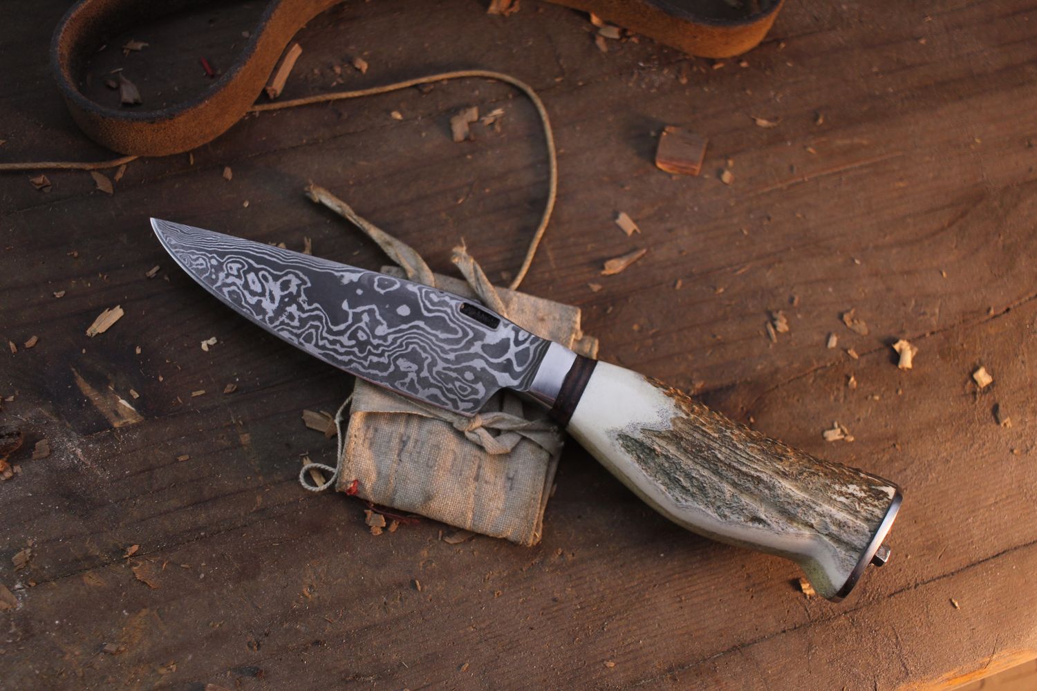 Mark Couch 4.5” Drop Point Hunter / Moose Antler / Alaskan Forged Damascus