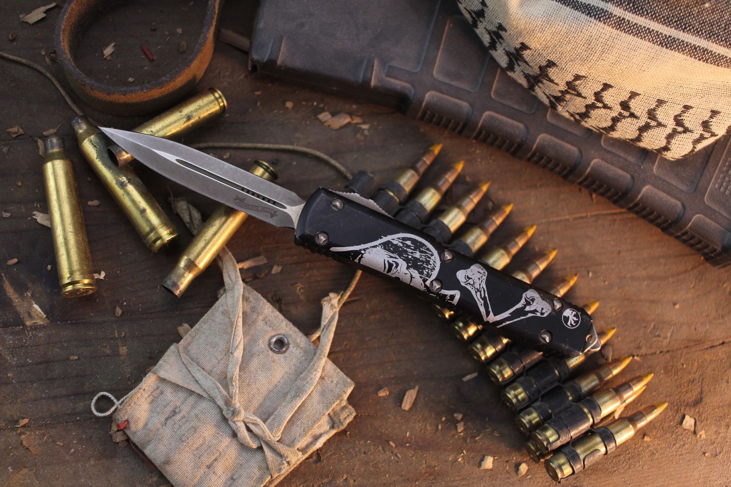 Microtech Ultratech 3.4" D/E OTF Automatic / Black Aluminum With Death Card Engraving / Bronze Apocolyptic ( Pre Owned )