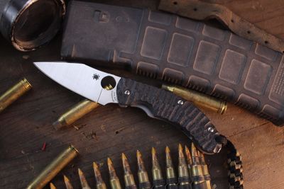 Spyderco Perrin PPT 3.16" Linerlock Folder / Carbon Fiber / Satin S90V ( Pre Owned )