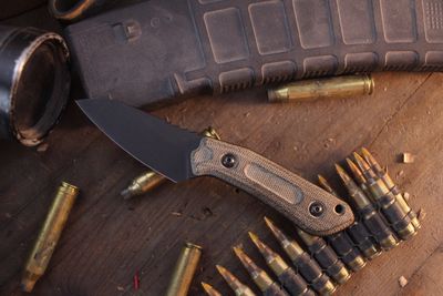 Schwarz Knives Overland Sport 2.8" Fixed Blade / Green Micarta / Black MagnaCut ( Pre Owned )