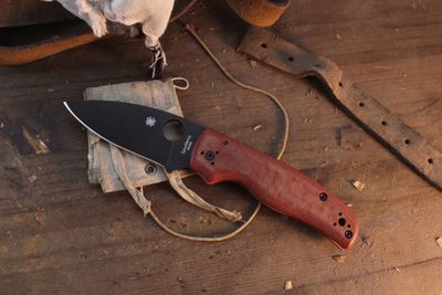 Spyderco Shaman 3.58" Compression Lock Folder / Orange Micarta / Black M390 ( Pre Owned )