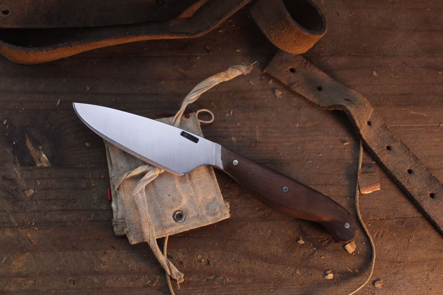 Mark Couch Daily 4" Fixed Blade / Walnut / Satin 52100
