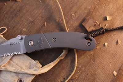 CRKT LUS-11 Urban Shark 2.5" Linerlock Folder / Gray Zytel / Satin Serrated AUS-8 ( Pre Owned )