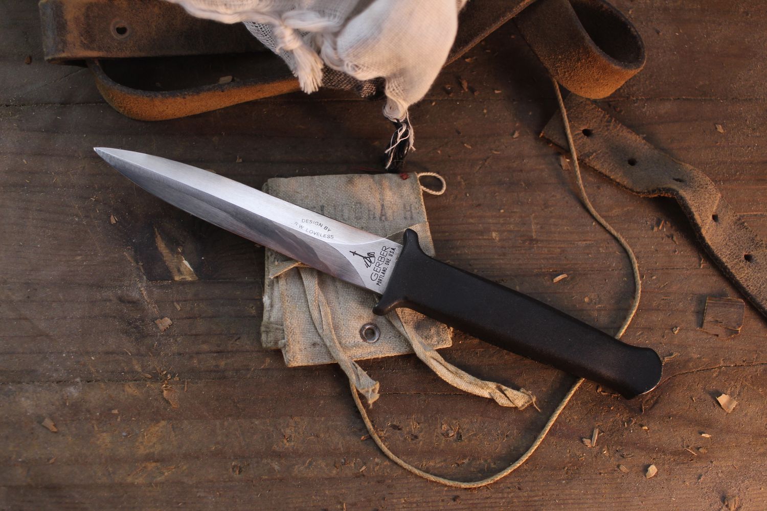 Gerber Classic R.W. Loveless Guardian 1 4.75" Fixed Blade / Black Armorhide / Satin 440C ( Pre Owned )