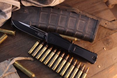 Microtech Combat Troodon Gen III S/E 4.125" OTF AUTO / Black Milled Aluminum / Black M390MK ( Pre Owned )