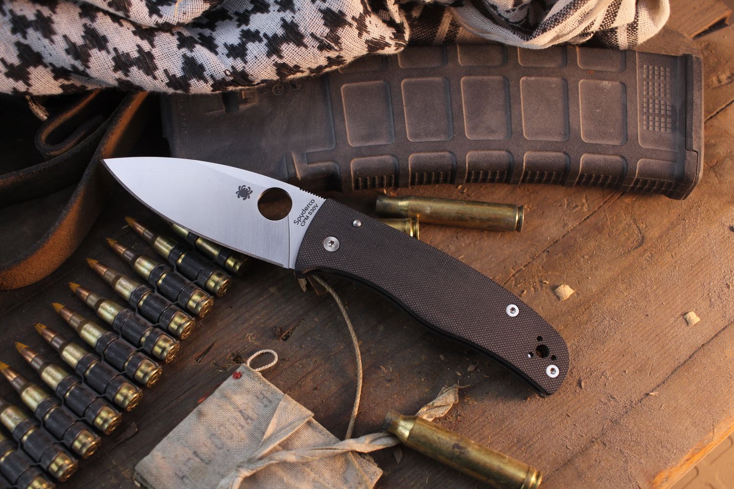 Spyderco Bodacious 3.66" Compression Lock Folder / Black G-10 / Satin S30V