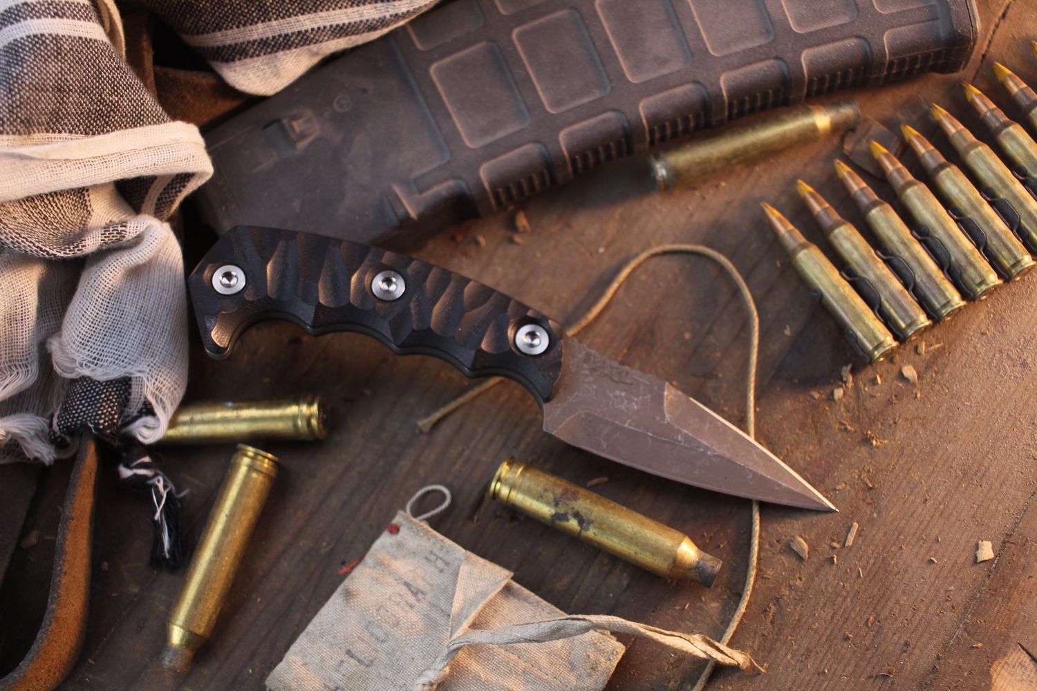 Half Face Blade Humint 3" Fixed Dagger / Black G-10 / Acid Washed S45VN