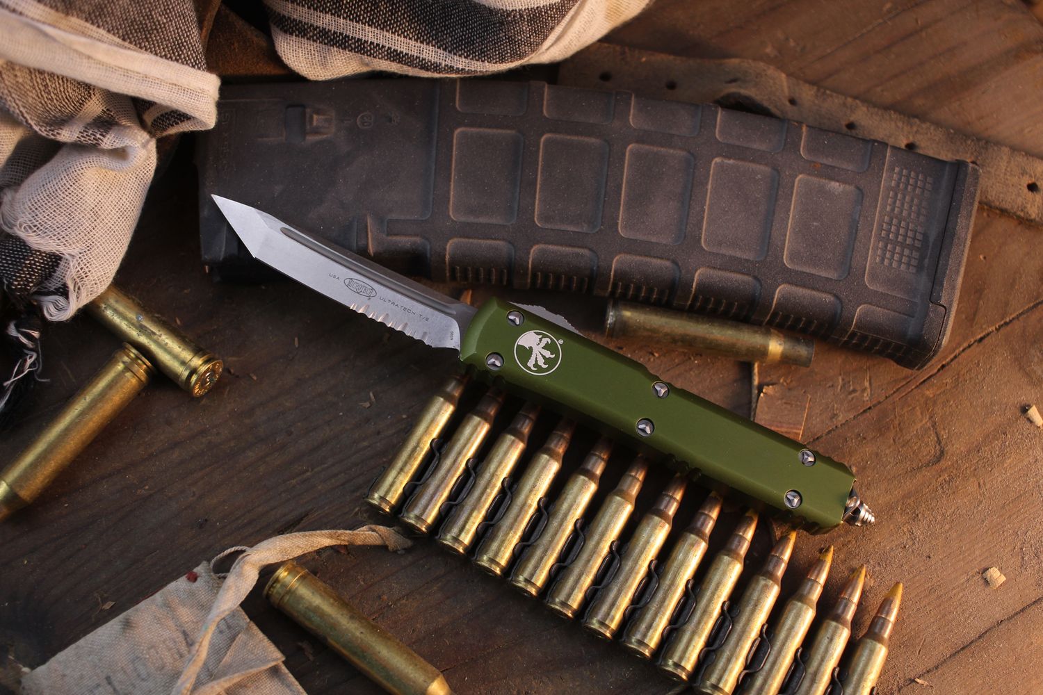 Microtech Ultratech T/E 3.4" OTF Automatic / OD Green Aluminum / Stonewash Serrated ( Pre Owned )