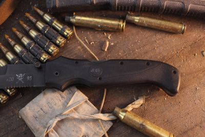 Vallotton 1995 Soldier Of Fortune #20 3.3" D/A Lockback Folder / Contoured Black G-10 / Parkerized Serrated Stainless ( Pre Own