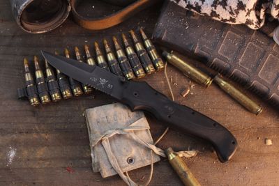 Vallotton 1995 Soldier Of Fortune #20 3.3" D/A Lockback Folder / Contoured Black G-10 / Parkerized Serrated Stainless ( Pre Own