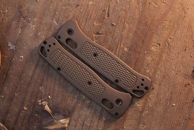 Benchmade Bugout Burnt Bronzed Cerakote Grivory Scales