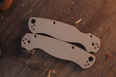 Spyderco Paramilitary 2 McMillan Tan Cerakote G-10 Scales