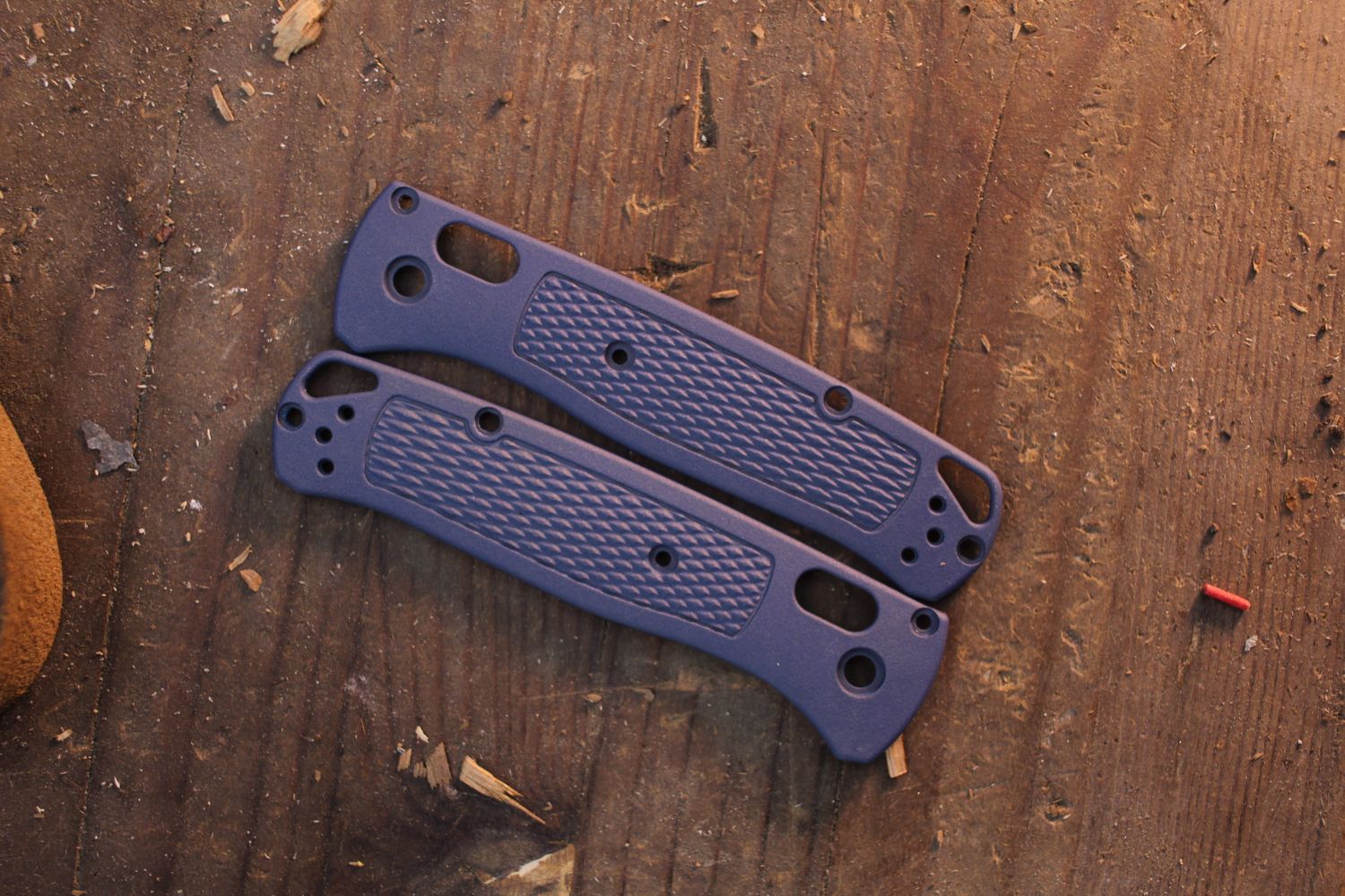 Benchmade Bugout Northern Lights Cerakote Grivory Scales