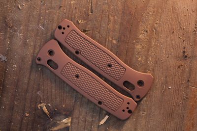 Benchmade Bailout Federal Brown Cerakote Grivory Scales