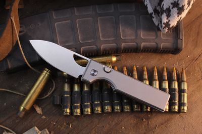 Kizer Little Wingbo 2.95" Button Lock Folder / Gray Aluminum / Satin AEB-L ( Pre Owned )