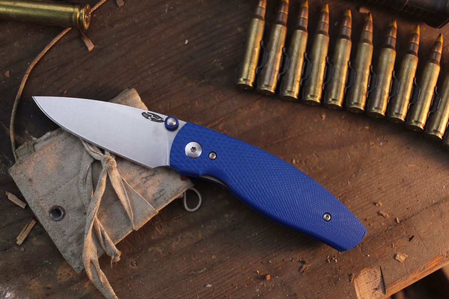 TRM Neutron II 3" Linerlock Folder / Yoyral Blue G-10 / Stonewashed 20CV ( Pre Owned )