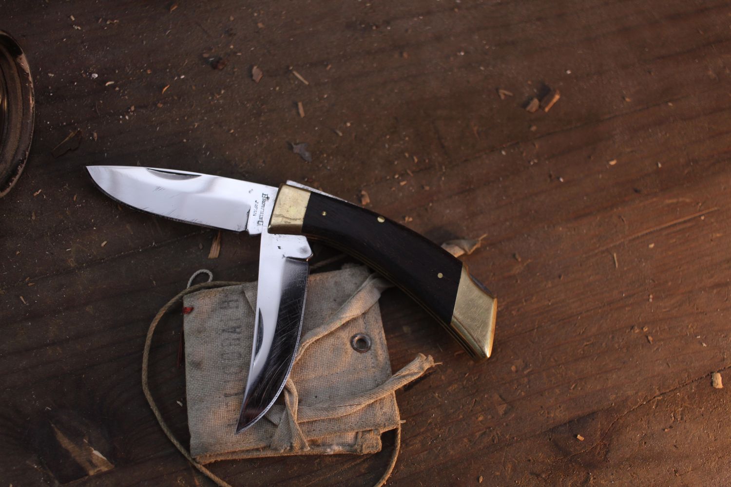 Browning Vintage Barlow 4" Closed Lockback Folder / Rosewood &amp; Brass / Polished 440 ( Pre Owned )