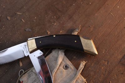 Browning Vintage Barlow 4" Closed Lockback Folder / Rosewood &amp; Brass / Polished 440 ( Pre Owned )