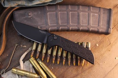 Pro-Tech Mordax 3.5" Button Lock Auto Folder / Black NEXUS Aluminum / Black MagnaCut