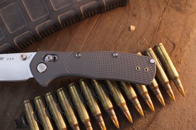 Buck Range Pro 3.375" Cross Bar Lock Folder / Gray GFN / Satin 154CM