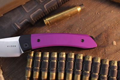 Kizer Mini Momo 3.2" Linerlock Front Flipper / Blue Aluminum / Satin 154CM ( Pre Owned )