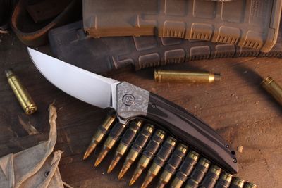 Petrified Fish Deepsea 3.66" Linerlock Flipper / Black Carbon Fiber & Silver Carbon Fiber Bolsters / Satin K110 ( Pre Owned )