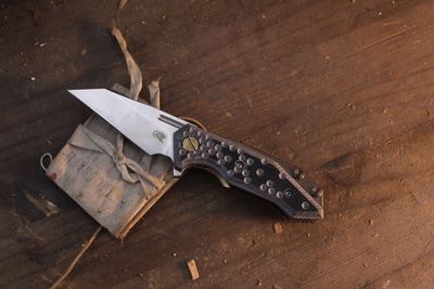 3DK Hinderer HalfTrack Black Micarta Show Scale