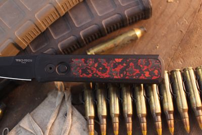Pro-Tech Godson 3.125” Auto Buttonlock Folder / Black Aluminum &amp; Fat Carbon Lava Flow Carbon Fiber Inlay / Black 154CM ( Pre Ow