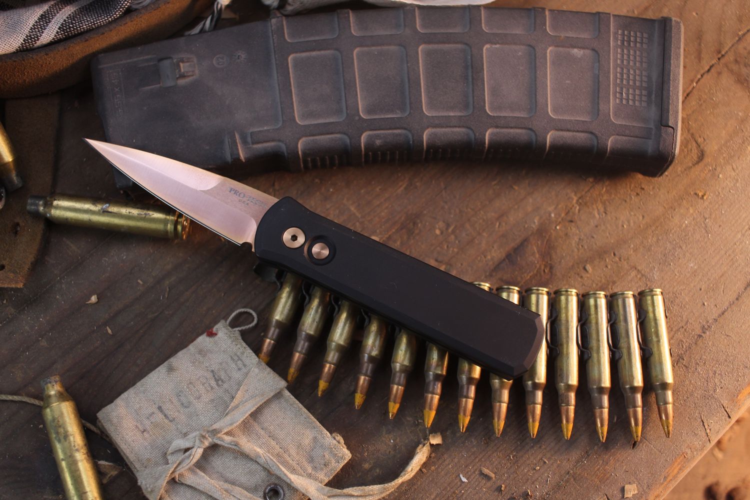 Pro-Tech Godson 3.125” Auto Buttonlock Folder / Black Aluminum &amp; Rose Gold Hardware / Rose Gold 154CM ( Pre Owned )