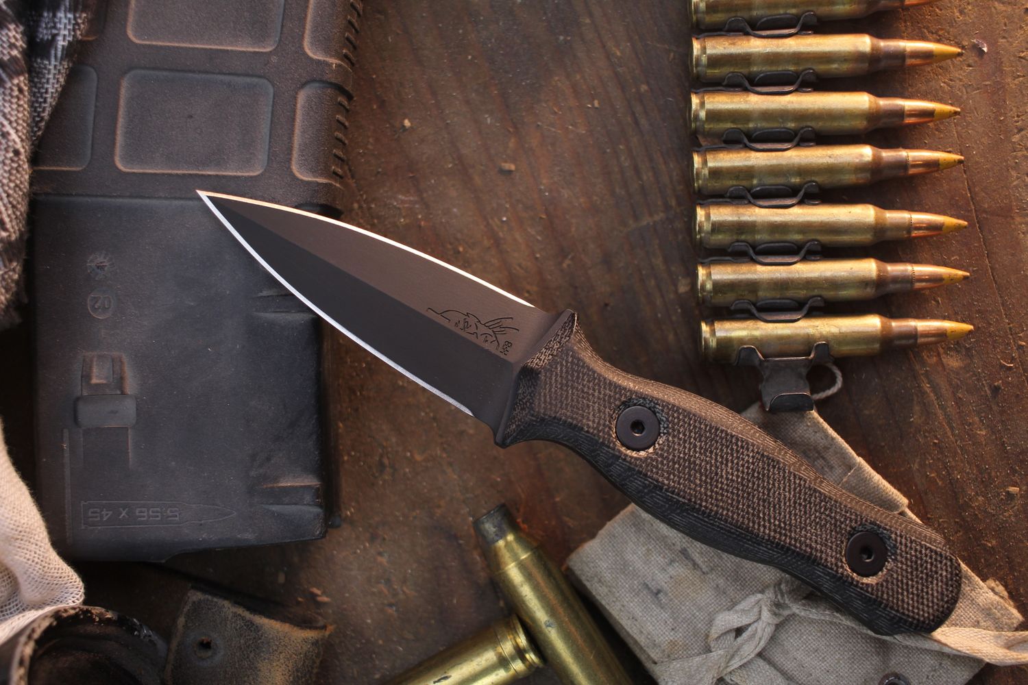Half Face Blade Pulse Checker 2.8" Dagger / Black Micarta / Black Cerakote S45VN