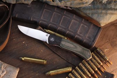 QSP Gannet 3.3" Linerlock Front Flipper / Green Micarta &amp; Carbon Fiber Bolsters / Satin 154CM ( Pre Owned )