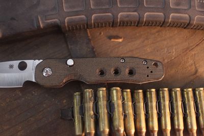 Spyderco DLT Exclusive Smock 3.45" Compression Lock Folder / Green Micarta / Satin 20CV ( Pre Owned )