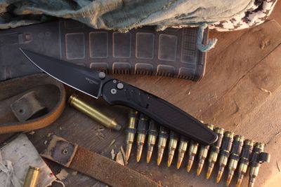 Pro-Tech Avalon 4.25" Button Lock Folder / Knurled Black Aluminum / Black DLC MagnaCut