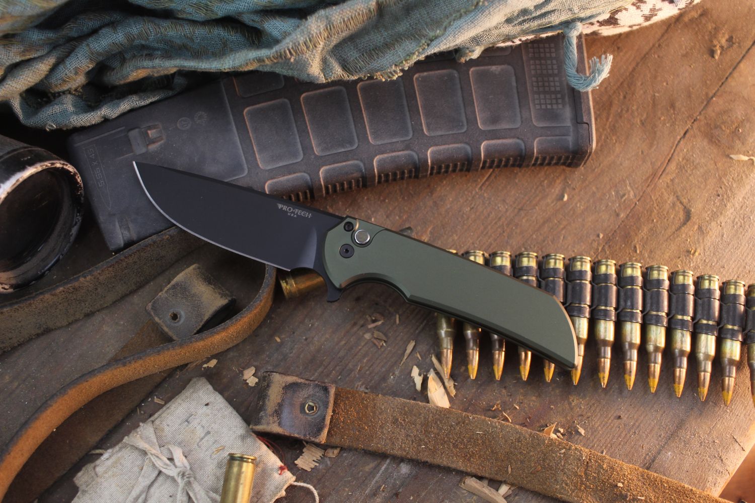 Pro-Tech Mordax 3.5" Button Lock Flipper / Green Aluminum / Black DLC MagnaCut