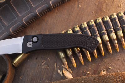 Pro-Tech Brend 3.1" Auto Button Lock Folder / Black Textured Aluminum / Stonewashed MagnaCut