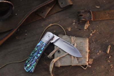 C. Risner Cutlery Exclusive QSP Hedgehog 2.91" Slipjoint Folder / Abalone / Satin 14C28N ( Pre Owned )