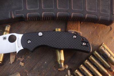 Spyderco Sage 6 3" Button lock Folder / Carbon Fiber & G-10 Laminate / Satin S30V ( Pre Owned )