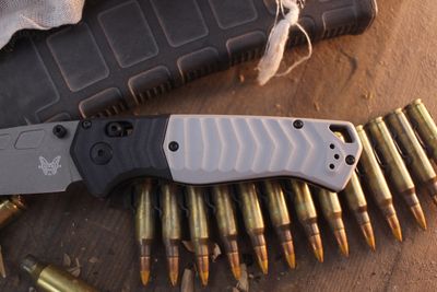Benchmade PSK 3.4" AXIS Assisted Folder / Storm Gray Grivory & Tempest Gray Bolsters / Gray Cerakote Elmax