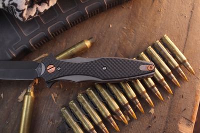 Hinderer Knives Maximus 3.5" Bayonet Framelock Flipper / Carbon Fiber &amp;Working Finish Titanium / Black 20CV ( Pre Owned )