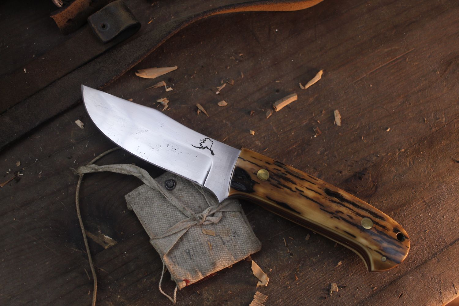 Alaskan Custom 4.25" Clip Point Hunter / Mammoth Ivory / Satin High Carbon ( Pre Owned )