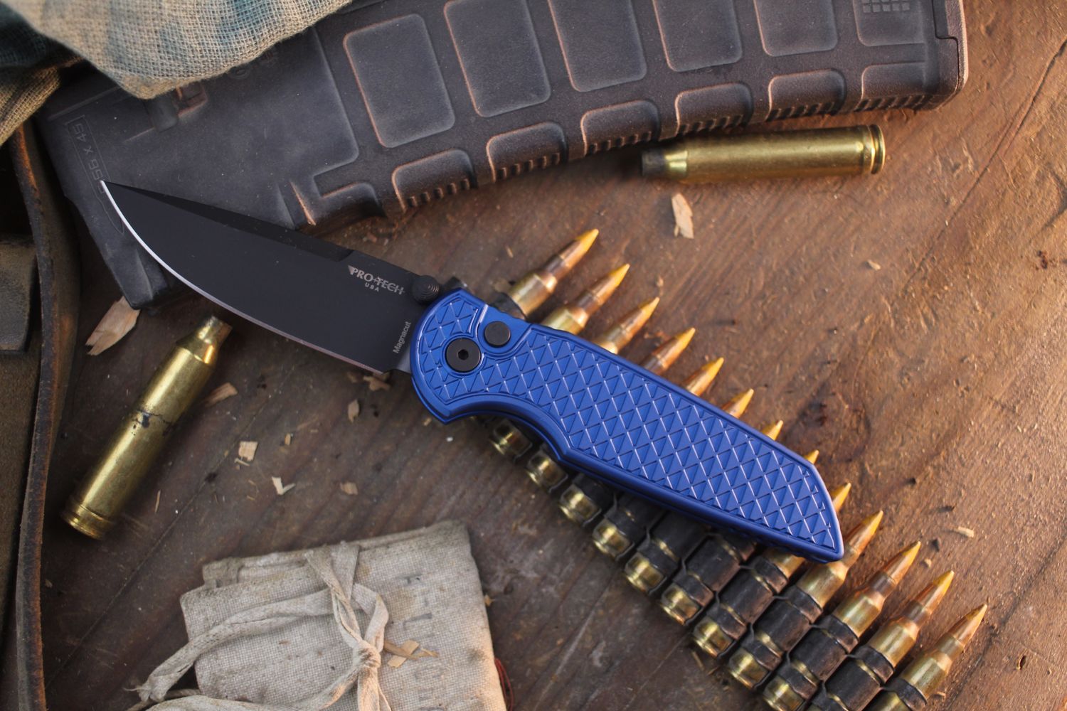 Pro-Tech TR-3 Integrity 3.5" Button Lock Folder / Relic Textured Blue Aluminum / Black DLC MagnaCut